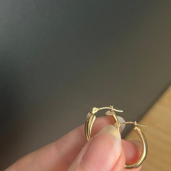 Chunky Crossaint Wave Hoop Earrings 14k Gold - Picture 7 of 7